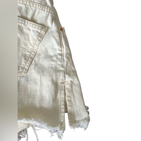 Only Women Distressed Jeans Shorts - Picture 13 of 16